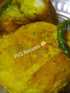 पाव वडा...नाशिक स्पेशल (pav vada recipe in marathi) रेसिपी चे मुख्य फोटो