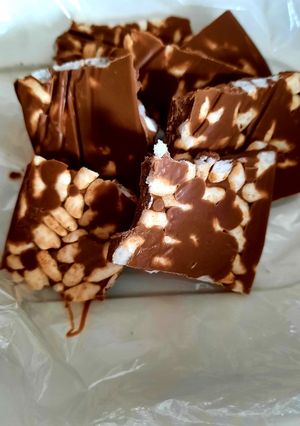 Puffasztott rizses Milka csoki recept fotója