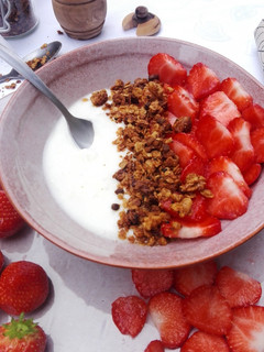 Foto principal de Granola con nueces y tahini
