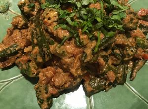 รูปของ Bhindi masala curry แกงกระเจี๊ยบเขียวอินเดีย