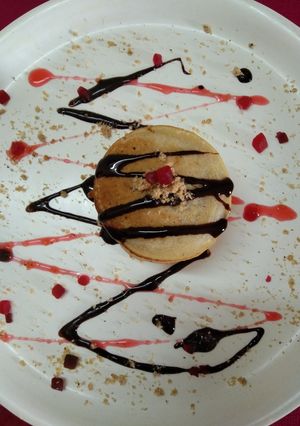कोकोनट पॅनकेक (coconut pancake recipe in marathi) रेसिपी चे मुख्य फोटो 