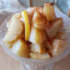 A picture of Sidhi Sadi Aloo chaat.