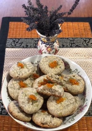 O poză a rețetei Lavender Blue Corn Cookies.