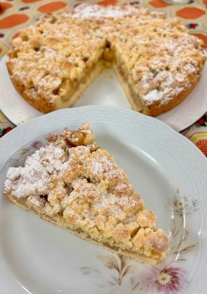 Una foto de Tarta crocante de manzana italiana ¡La Sbrisiolona! 🇮🇹