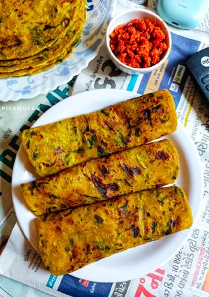 A picture of Methi Thepla.