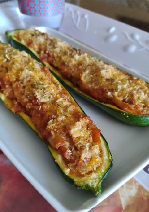 Una foto de Calabacín relleno vegetariano
