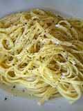 Linguini cacio e pepe