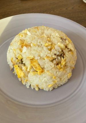 A picture of Egg and shiitake mushrooms fried rice - Weekday lunch idea 💡.