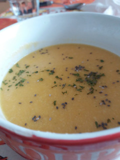 Una foto de Sopa calabaza y anacardos🍲