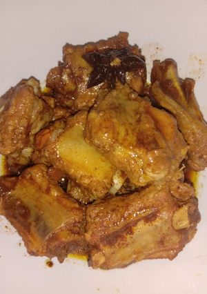 รูปของ ซี่โครงหมูตุ๋นพะโล้ (Braised Pork Ribs with Chinese Herbs)