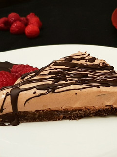 A picture of No Bake Chocolate Cheesecake.