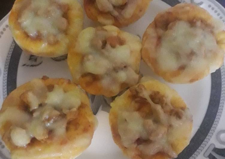 Mini Pizza/ cup pizza😋 recipe main photo