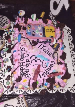 Una foto de Torta de las redes sociales para Bianca!!❤️❤️❤️