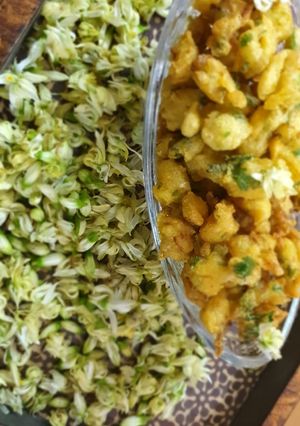 A picture of Drumstick Flower pakodas.