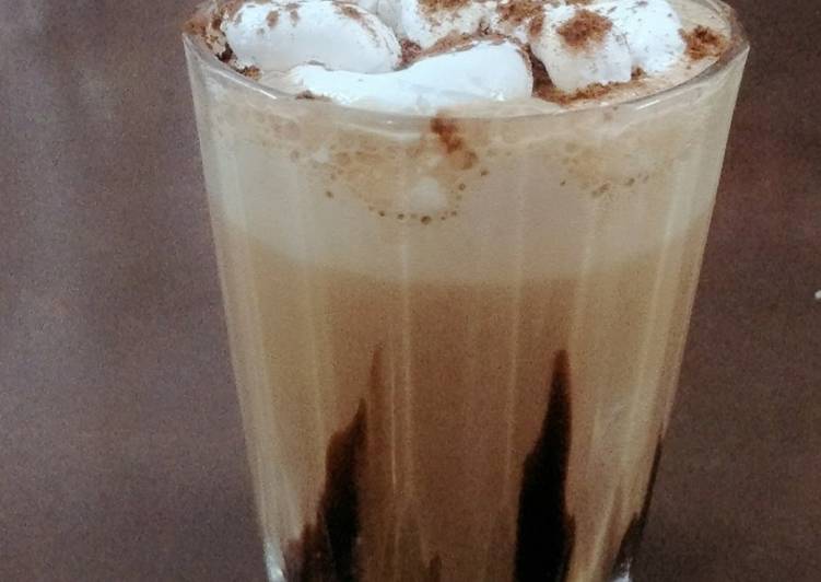 Steps to Make Super Quick Homemade Frappuccino