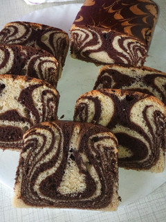 A picture of Zebra loaf cake(sponge).