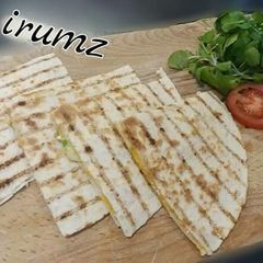 A picture of 🧀🍕Cheesy Quesadillas🧀🍕.
