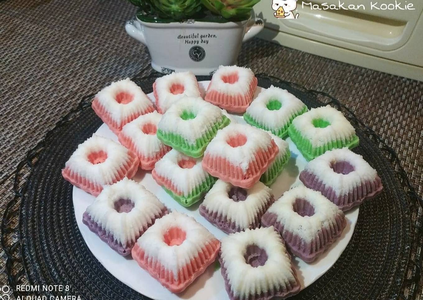 Kue Putu Ayu Warna Warni