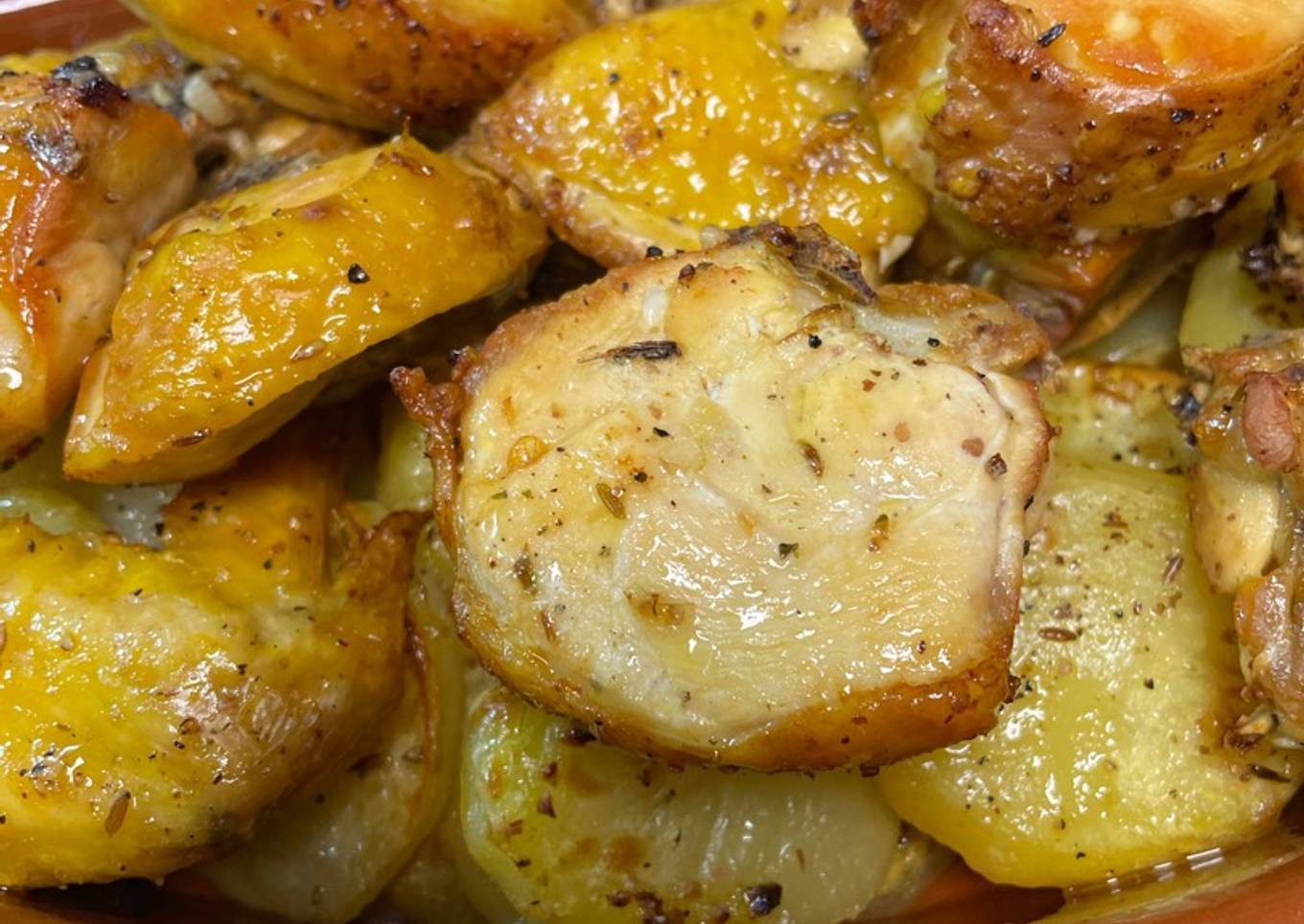 Pollo al horno con patatas