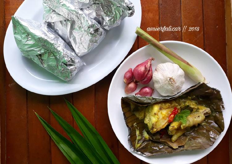 Ayam kukus bumbu kuning