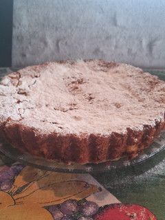 Una foto de Torta veraniega con frutas de estación