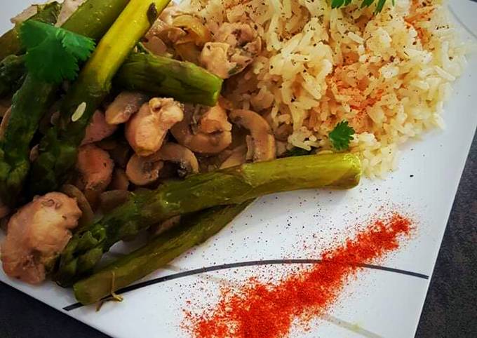 Comment faire Préparer Appétissante Riz sauce soja aux asperges et
poulet