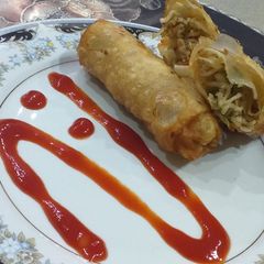A picture of Chicken spring Roll.