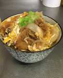 El katsu-don～tazón del huevo y Katsu～