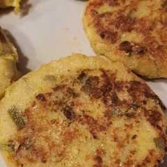 Una foto de Hamburguesas veganas de col con curry