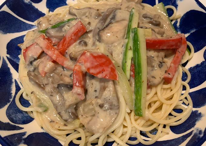 Easiest Way to Prepare Ultimate Portobello Mushrooms, Red Pepper and Cucumber Pasta