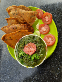 સેઝવાન પૂરી(sezwan puri in Gujarati.) રેસીપી મુખ્ય ફોટો