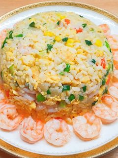 鳳梨蝦仁蛋炒飯 的食譜成品照片