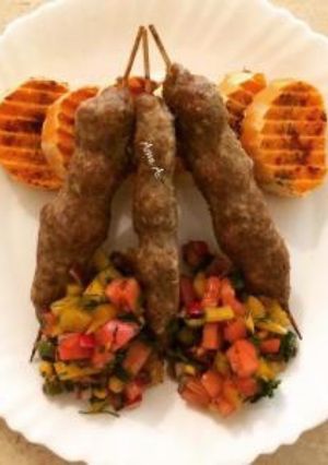 Zdjęcie przepisu Kotleciki drobiowe (z mascarpone) na patykach.