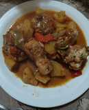 Pollo guisado con verduras