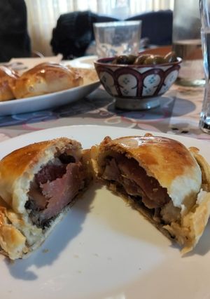 Una foto de Medallones de solomillo de cerdo ibérico relleno en obleas Buitoni