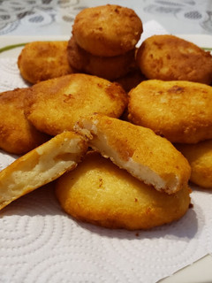 Una foto de Arepas de Queso 💁♀️🇨🇴