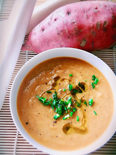 Una foto de Crema de batata con puerro (al toque de canela)