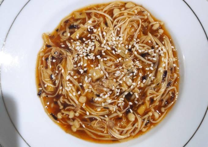 Jamur enoki pedas