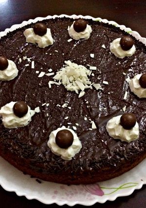 صورة لوصفة Moist chocolate cake 🍫 كيك الشوكولاتة الهش