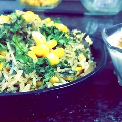 A picture of Garlic Spinach Corn Rice.