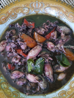 Foto resep 187. Cumi Hitam #bukusemuaorangbisamasak @henimaria
