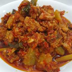 รูปของ 34. Sambal Ikan Asin (Jambal Roti)