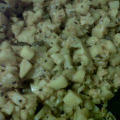 A picture of Fulavar-Bateta nu Shaak #GujaratiFood101 [Cauliflower-Potato Stir Fry].