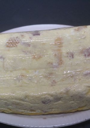Foto principal de Pastel salado de pan y leche con jamón