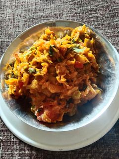 કોબીજ વટાણા નું શાક (Cabbage Vatana Shak Recipe In Gujarati) રેસીપી મુખ્ય ફોટો