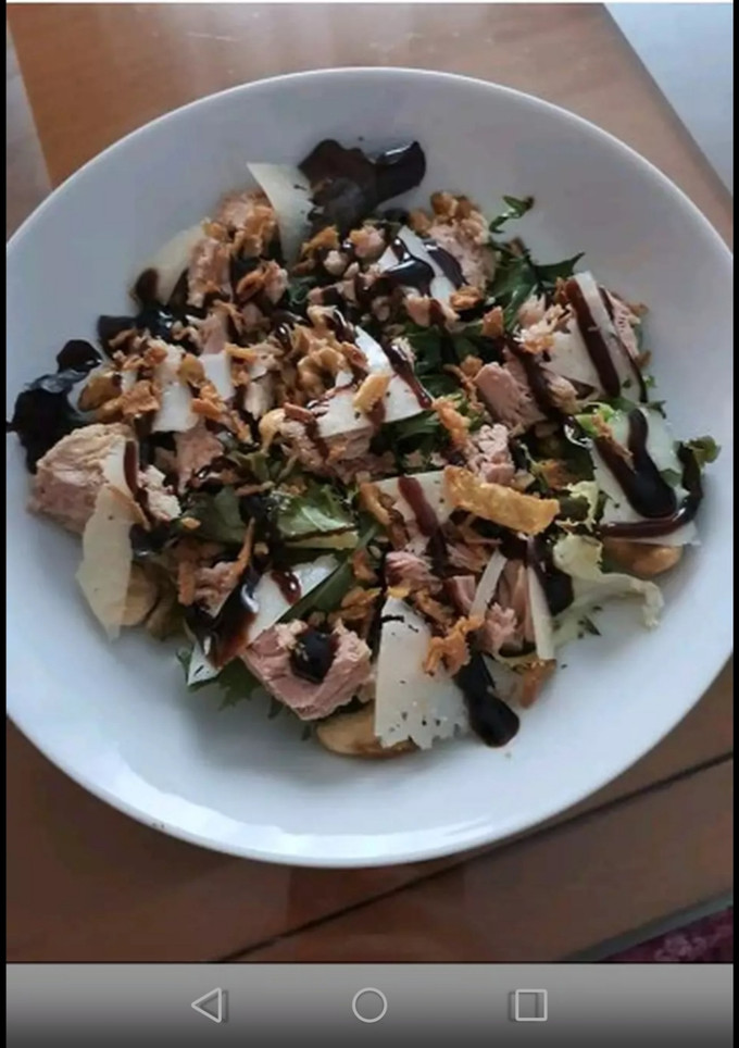 Una foto de Ensalada de atún