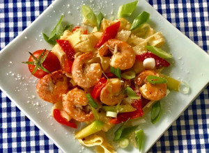 A picture of Shrimps Fajita Fettucine.