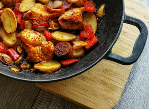 A picture of Spanish Chicken.