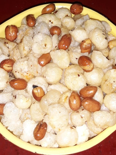 नमकीन मखाने (Namkeen Makhane recipe in Hindi) रेसिपी मुख्य फोटो