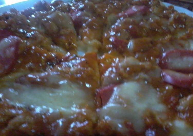 Pizza  Saos Bolognaise, Mozzarella & Sosis